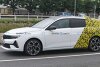 Opel Astra Sports Tourer (2022) fast ungetarnt erwischt