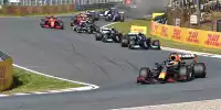 Max Verstappen im Red Bull RB16B führt nach dem Start zum Grand Prix der Niederlande der Formel 1 2021 in Zandvoort
