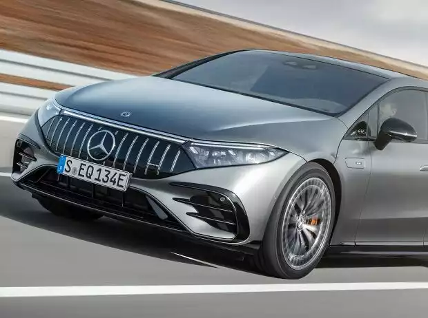 Mercedes-AMG EQS 53 Titel-Bild zur News: Mercedes-AMG EQS 53