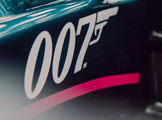 James-Bond-Logo auf dem Aston Martin AMR21 beim Grand Prix von Italien der Formel 1 2021 in Monza Titel-Bild zur News: James-Bond-Logo auf dem Aston Martin AMR21 beim Grand Prix von Italien der Formel 1 2021 in Monza