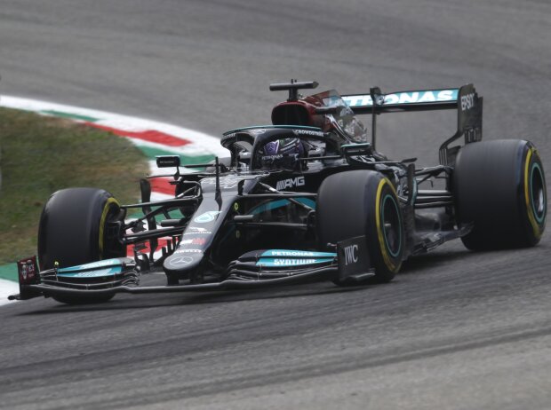 Titel-Bild zur News: Lewis Hamilton (Mercedes) im ersten Freien Training zum Grand Prix von Italien in Monza 2021
