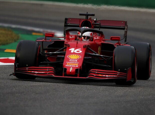 Charles Leclerc im Ferrari SF21 in Monza Charles Leclerc im Ferrari SF21 in Monza