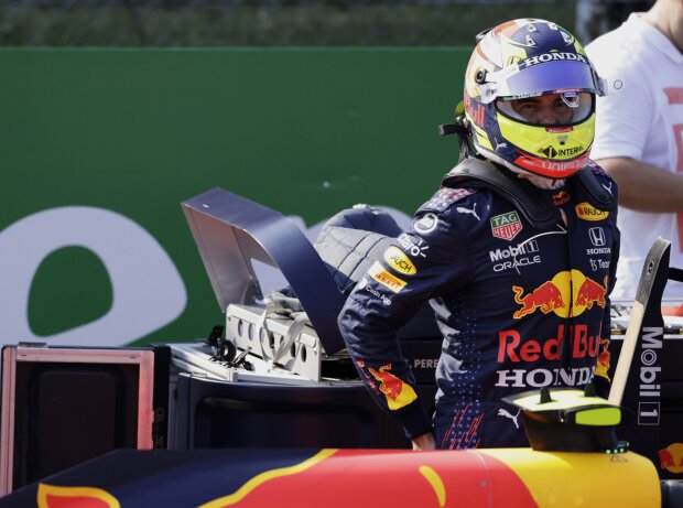 Titel-Bild zur News: Sergio Perez (Red Bull) im Grid vor dem Formel-1-Sprint in Monza 2021