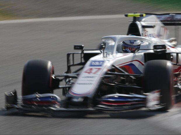 Titel-Bild zur News: Mick Schumacher im Haas VF-21 im Sprintqualifying beim Grand Prix von Italien der Formel 1 2021 in Monza