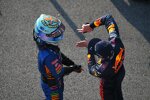 Daniel Ricciardo (McLaren) und Max Verstappen (Red Bull) 