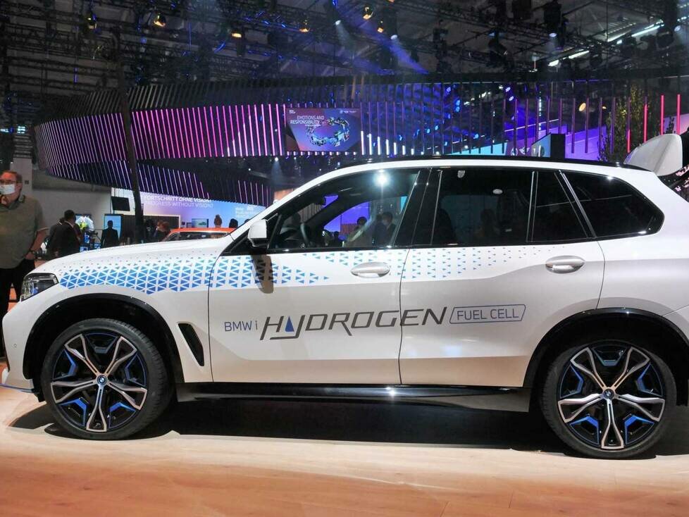 BMW iX5 Hydrogen, IAA 2021