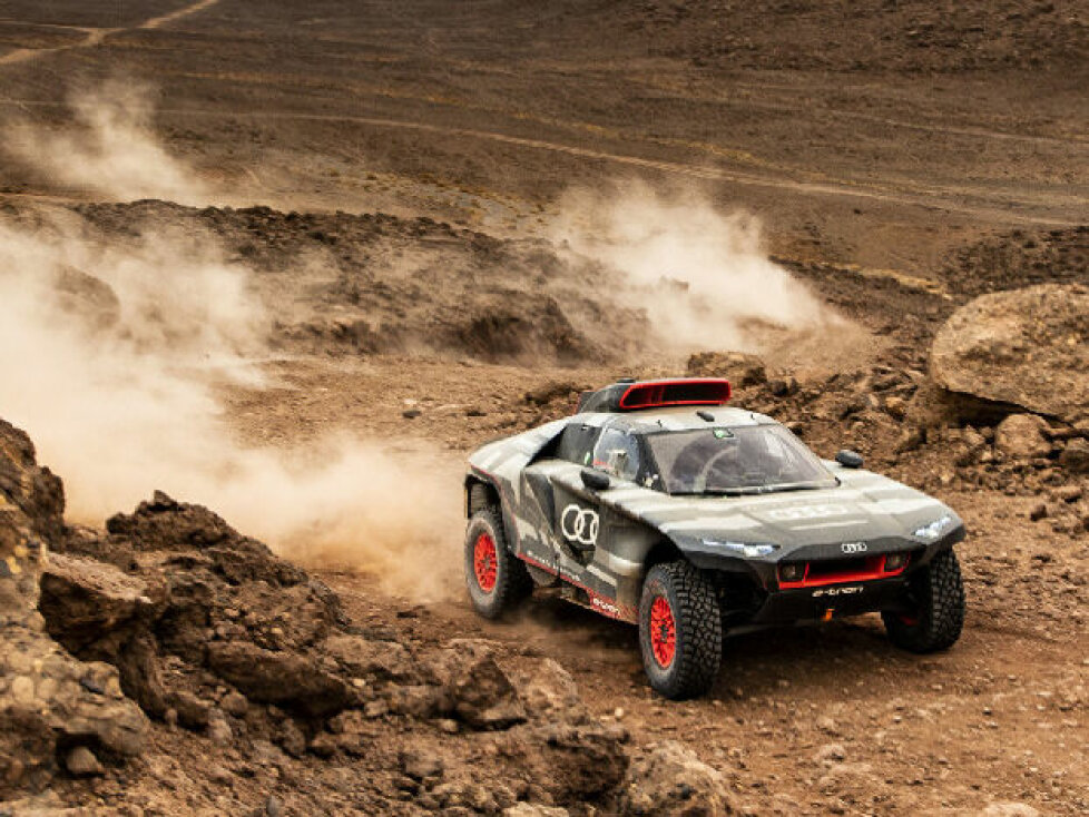 Audi, Dakar, Test