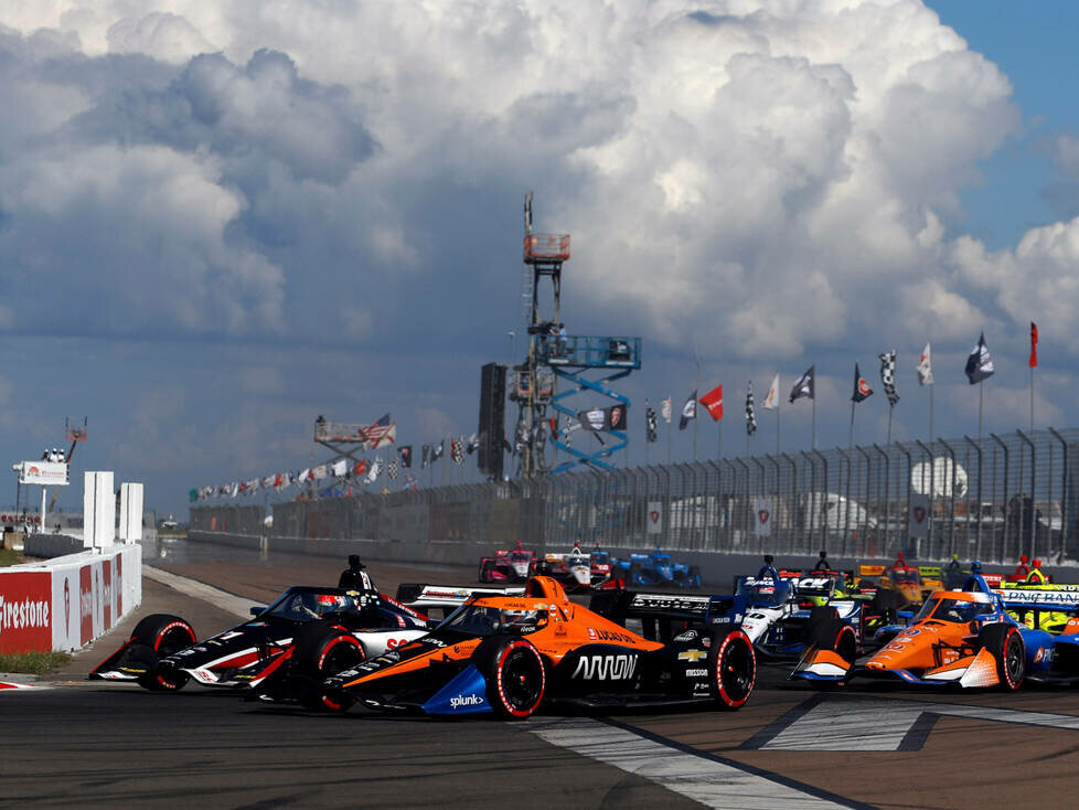 Renn-Action beim Grand Prix von St. Petersburg der IndyCar-Sason 2020