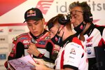 Takaaki Nakagami () 