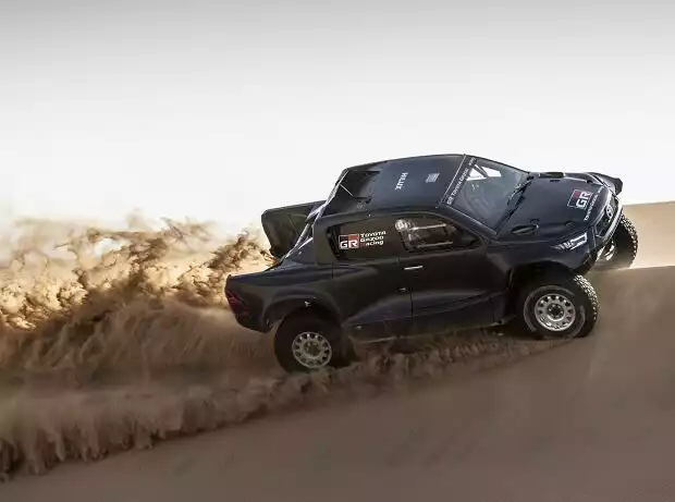 Mit diesem Auto tritt Toyota bei der Rallye Dakar 2022 an Titel-Bild zur News: Mit diesem Auto tritt Toyota bei der Rallye Dakar 2022 an