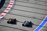 Carlos Sainz (Ferrari) und Pierre Gasly (AlphaTauri) 