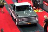 Ups! Alter Chevy C10 bekommt während Auktion eine verbogene Haube