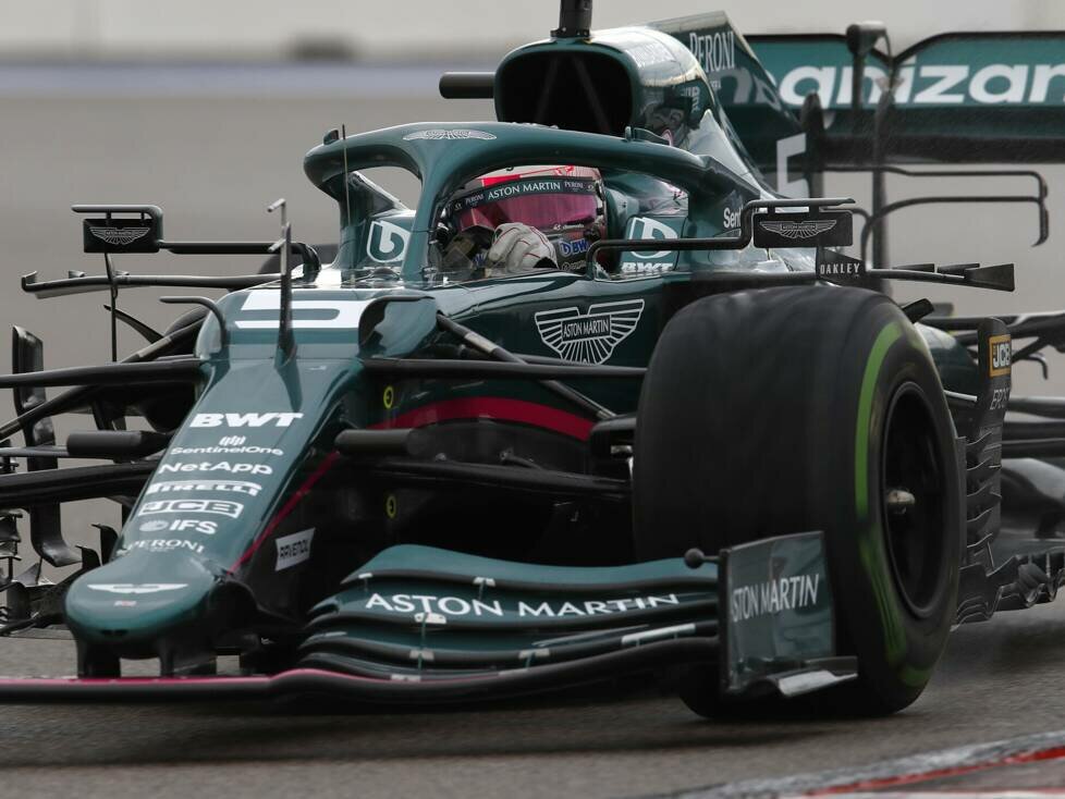 Sebastian Vettel im Aston Martin AMR21