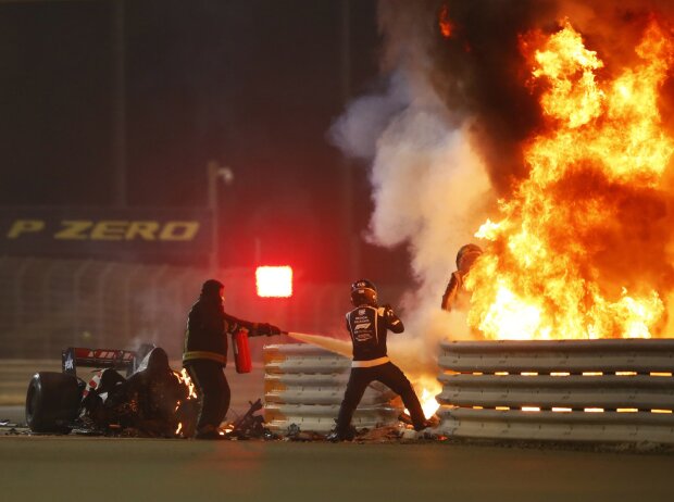 Feuerunfall von Romain Grosjean beim GP Bahrain 2020 in Sachir