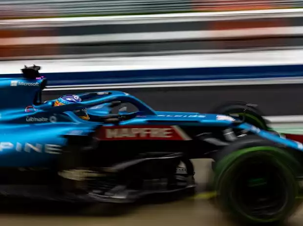 Titel-Bild zur News: Fernando Alonso (Alpine A521) beim Formel-1-Rennen von Russland in Sotschi 2021