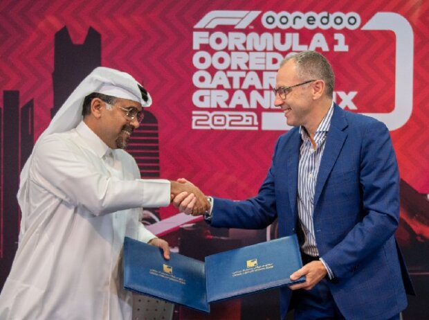 Abdulrahman Al-Mannai und Stefano Domenicali in Katar Abdulrahman Al-Mannai und Stefano Domenicali in Katar