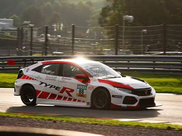 Dominik Fugel im Honda Civic TCR beim Rennen der TCR Germany auf dem Sachsenring 2021 Titel-Bild zur News: Dominik Fugel im Honda Civic TCR beim Rennen der TCR Germany auf dem Sachsenring 2021