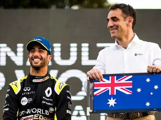 Daniel Ricciardo und Cyril Abiteboul, der damalige Teamchef von Renault Titel-Bild zur News: Daniel Ricciardo und Cyril Abiteboul, der damalige Teamchef von Renault
