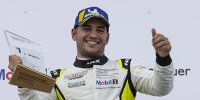 Ayhancan Güven bejubelt seinen Sieg im Porsche-Carrera-Cup auf dem Sachsenring 2021