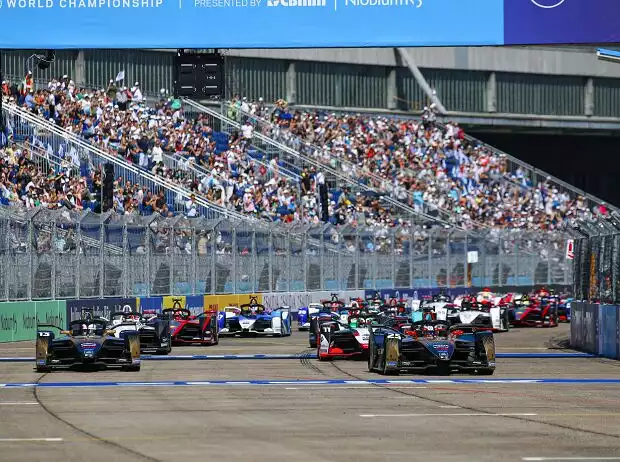 Formel-E-Start in Berlin Titel-Bild zur News: Formel-E-Start in Berlin