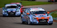 Luca Engstler im Hyundai i30 N TCR auf dem Sachsenring