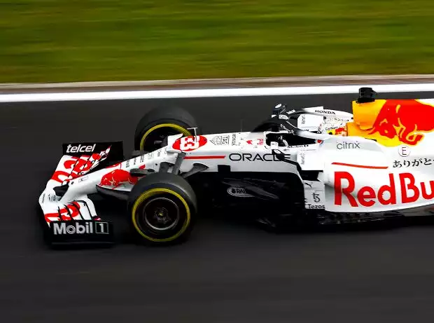 Max Verstappen (Red Bull RB16) im Tranining zum Formel-1-Rennen der Türkei in Istanbul 2021 Titel-Bild zur News: Max Verstappen (Red Bull RB16) im Tranining zum Formel-1-Rennen der Türkei in Istanbul 2021