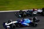 George Russell (Williams) und Lewis Hamilton (Mercedes) 