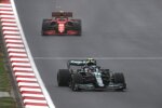 Sebastian Vettel (Aston Martin) und Carlos Sainz (Ferrari) 