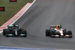 Lewis Hamilton (Mercedes) und Sergio Perez (Red Bull) 