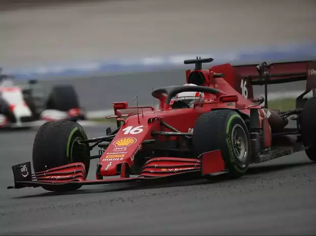 Charles Leclerc, Sergio Perez Titel-Bild zur News: Charles Leclerc, Sergio Perez