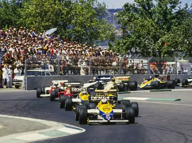 Formel-1-Start beim ersten Grand Prix von Australien in Adelaide 1985 im Victoria Park Titel-Bild zur News: Formel-1-Start beim ersten Grand Prix von Australien in Adelaide 1985 im Victoria Park
