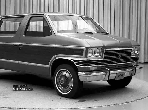 Ford Carousel Titel-Bild zur News: Ford Carousel