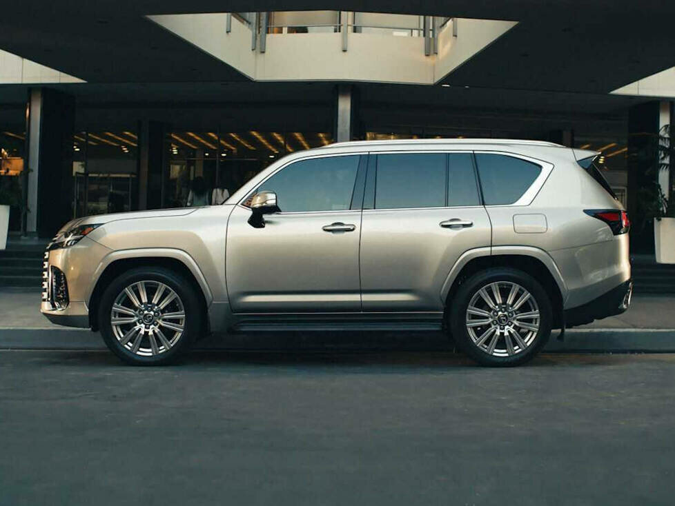 Lexus LX