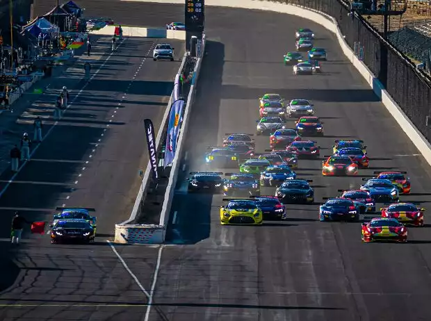 Start zu den 8h Indianapolis der IGTC-Saison 2021 Titel-Bild zur News: Start zu den 8h Indianapolis der IGTC-Saison 2021