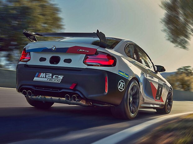 BMW M2 CS Racing