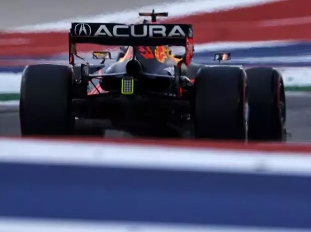 Max Verstappen (Red Bull RB16B) im Training zum Formel-1-Rennen in Austin 2021 Titel-Bild zur News: Max Verstappen (Red Bull RB16B) im Training zum Formel-1-Rennen in Austin 2021