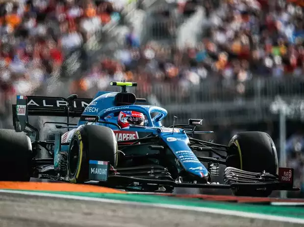 Esteban Ocon im Alpine A521 in Austin Titel-Bild zur News: Esteban Ocon im Alpine A521 in Austin