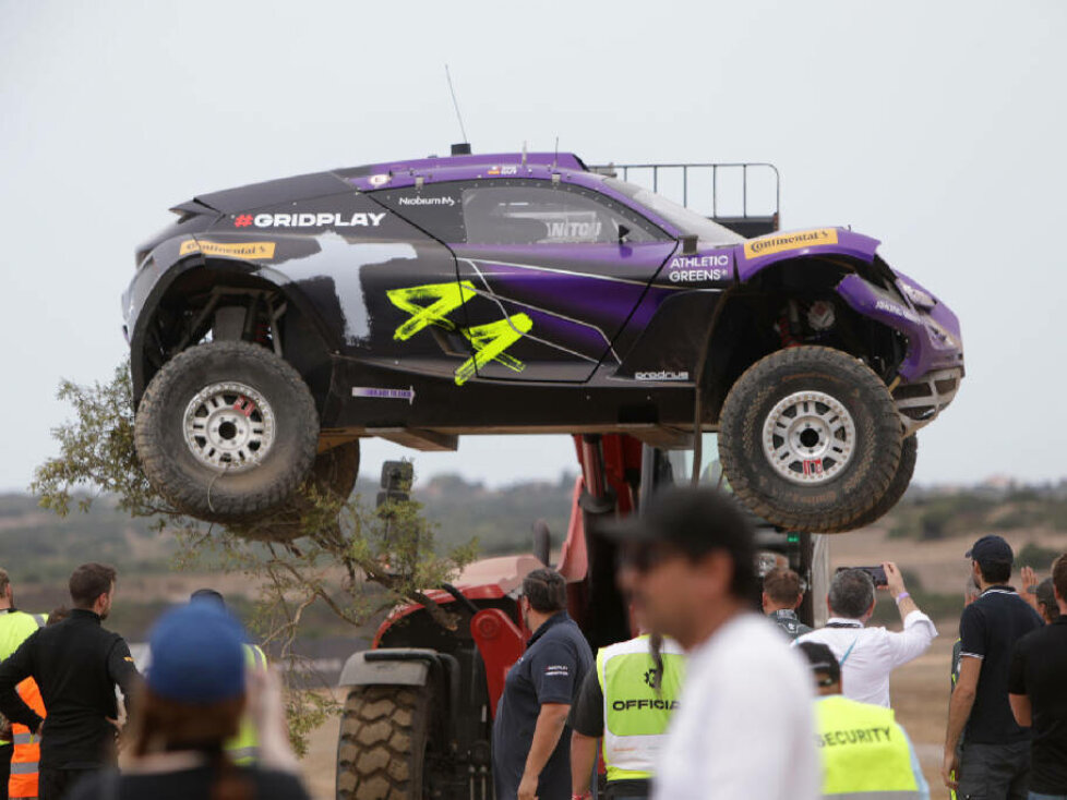 Das Auto des X44-Teams nach dem Unfall im Halbfinale des Insel-X-Prix
