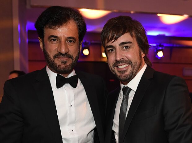 Titel-Bild zur News: Mohammed ben Sulayem mit Fernando Alonso bei der FIA-Gala 2019