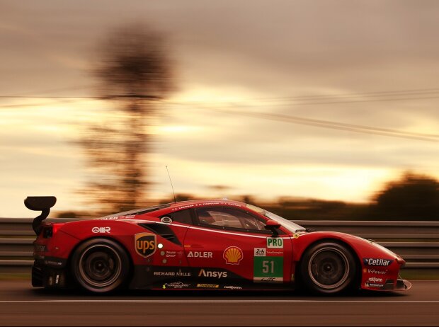 Titel-Bild zur News: Die AF-Corse-Ferraris müssen eine drastische Leistungsreduktion bei den 6h Bahrain hinnehmen