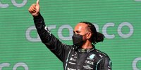 Lewis Hamilton (Mercedes) auf dem Podium beim Formel-1-Rennen in Austin 2021