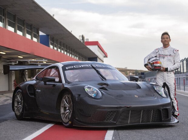 Titel-Bild zur News: Yifei Ye wird von Porsche Motorsport Asien-Pazifik besonders gefördert