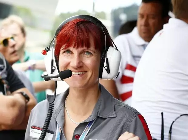 Die bisherige MRS-GT-Teammanagerin Iris Dorr gründet ihr eigenes Team ID-Racing Titel-Bild zur News: Die bisherige MRS-GT-Teammanagerin Iris Dorr gründet ihr eigenes Team ID-Racing