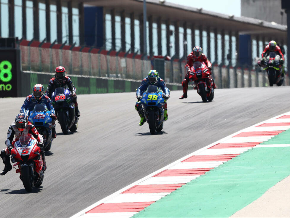 MotoGP-Action auf dem Algarve International Circuit in Portimao