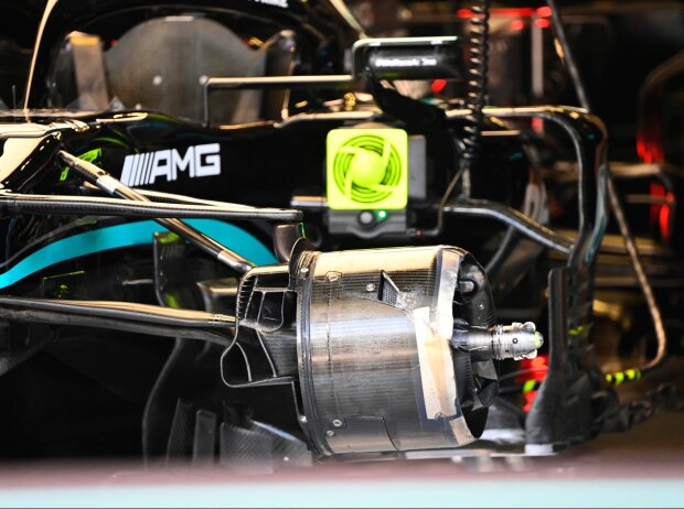 Titel-Bild zur News: Bremsanlage am Mercedes W12 Formel-1-Boliden