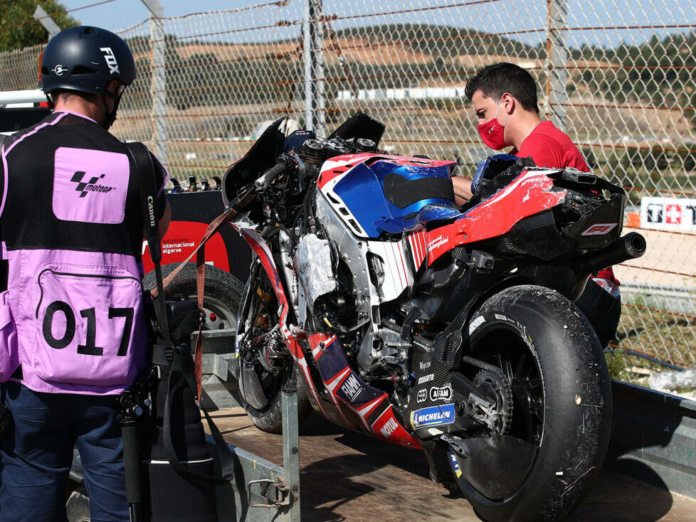 Bergung der Pramac-Ducati von Jorge Martin nach Sturz im FT3 zum GP Portugal 2021 in Portimao