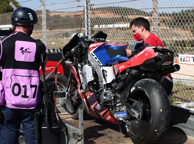Bergung der Pramac-Ducati von Jorge Martin nach Sturz im FT3 zum GP Portugal in Portimao Bergung der Pramac-Ducati von Jorge Martin nach Sturz im FT3 zum GP Portugal in Portimao
