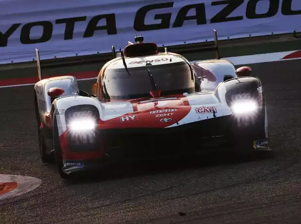 Titel-Bild zur News: Mike Conway, Kamui Kobayashi