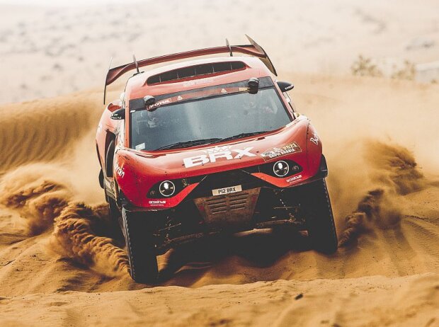 Titel-Bild zur News: Sebastien Loeb im Prodrive Hunter T1 bei der Rallye Dakar 2021