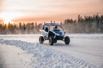FlyCar bietet Aktivurlaubern zahlreiche Aktivitäten, darunter auch Fahrten mit PS-starken Ice-Buggies